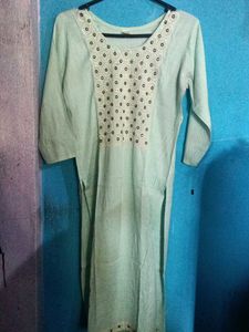 Elegant Pastel Green Kurta with Embroidery