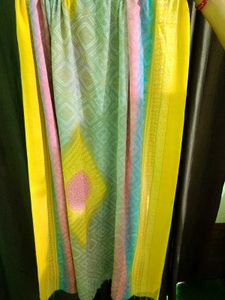 Vibrant Printed Cotton Dupatta 🌸