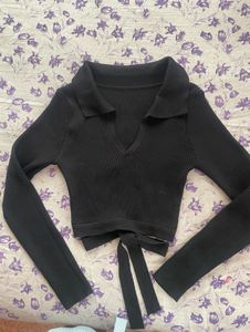Black Ribbed Collared Crop Top