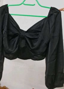 Chic Black Cut-Out Bow Crop Top