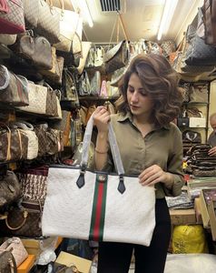Gucci Tote Bag - Classic Design