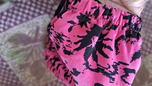 Chic Pink Floral Print Top