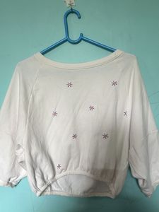 White Cropped Sweatshirt with Floral Embroidery
