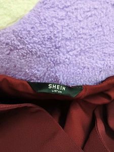 Chic Maroon Sleeveless vest top