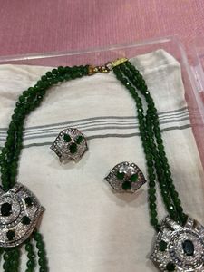 woman green stone elegant necklace set