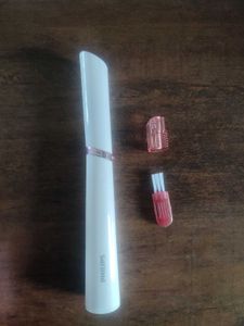 Philips Eyebrow &amp; facial touch up Trimme