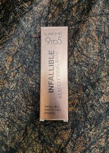 Lakme Forever Matte Foundation &amp; Primer