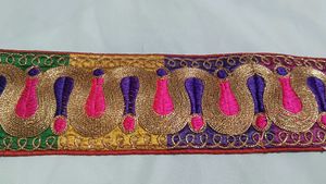 9meters beautifull heavy zariwork lace in 3inches