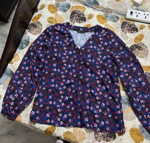 dressberry Floral Print V-Neck Button-Up Top