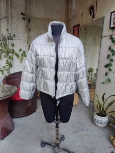 Auth Georgio Armani SILVER down-like poofy jacket