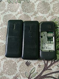 Lot of 3 Nokia
