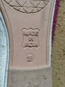 Embroidered Flat belly shoes for girls 💕