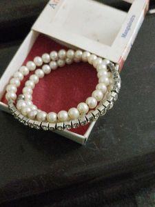 Pearl & Crystal Bracelet Set
