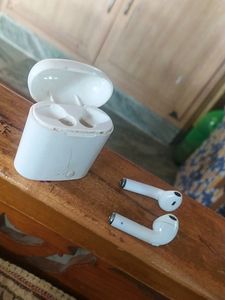 Bluetooth headphones
