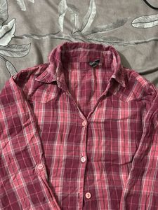 Chic Plaid Button-Down Shirt