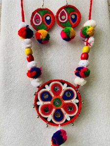 Handcrafted Necklace Set