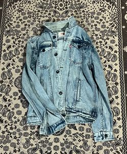 Levi's Denim Jacket - Light Wash