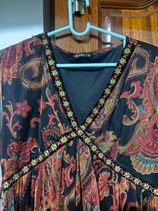 Vibrant Paisley Print Maxi Dress