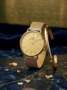 Elegant Rose Gold Watch &amp; Bracelet Set