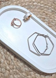 Elegant adjustable Rings and loop earrings