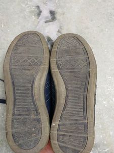 Sports Shoes