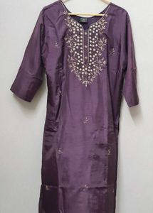 Elegant Purple Embroidered Kurta