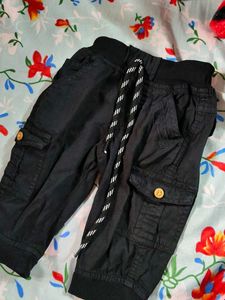 Stylish Black Cargo Capri Pants
