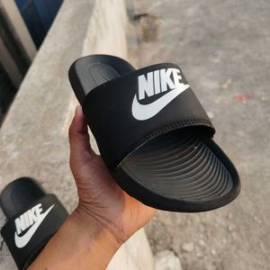 Nike Victori One Slides