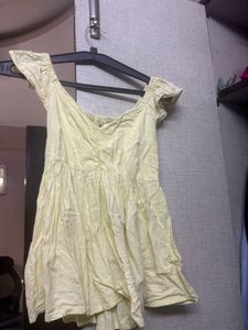 Off-Shoulder Ruffle Detail Dress