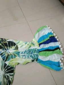 Vibrant Leaf Print Kurta