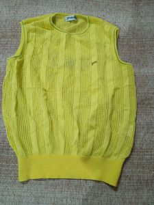 Chic Yellow Sleeveless Top