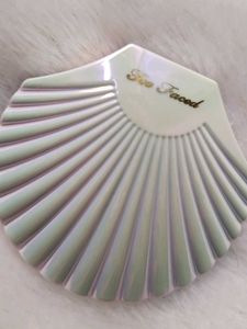 Too Faced Seashell mirror 💕♥️