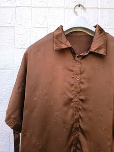 New with tag Elegant Brown Textured Short Sleeve S