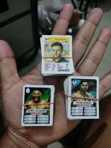 Collection of WWE & Sports Trading Cards 100 no mi