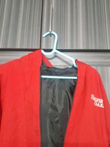Red Hooded Jacket with flaw zip is not working