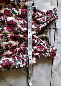 Floral Print Sleeveless Blouse
