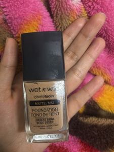 unused wet n wild foundation with lipst