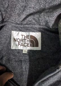 the north face hoodi