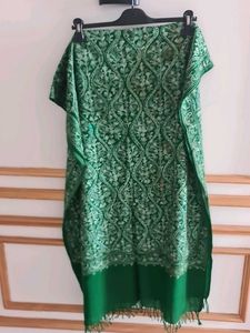 PRICE DROP : Elegant Green Ethnic woolen stole