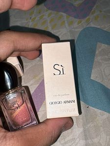 Giorgio Armani Si Perfume 2
