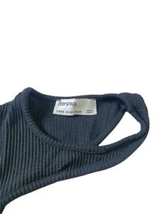 Bershka Branded Black Cut-Out Ribbed Single sleeve