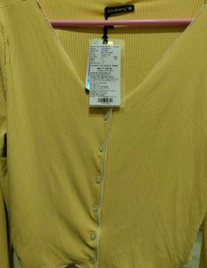 yello Ribbed V-Neck Button-Up Top