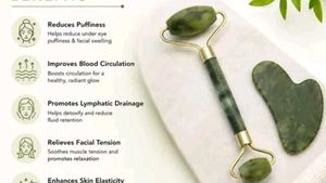 Jade Facial Roller &amp; Gua Sha Set