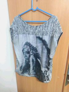 Graphic Print T-shirt