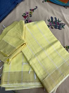 Saree Along With Blouse
