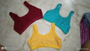 sports bra