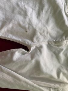 White High-Waist Jeans