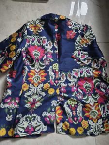 Vibrant Floral Print Silk Blend Blazer