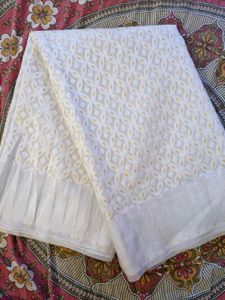 Elegant White &amp; Gold Jamdhani Saree