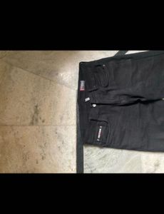 Levis Black stright fit jean